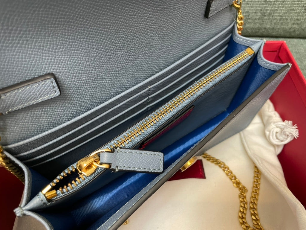 VALENTINO Garavani VLogo Signature Grained Calfskin Pouch