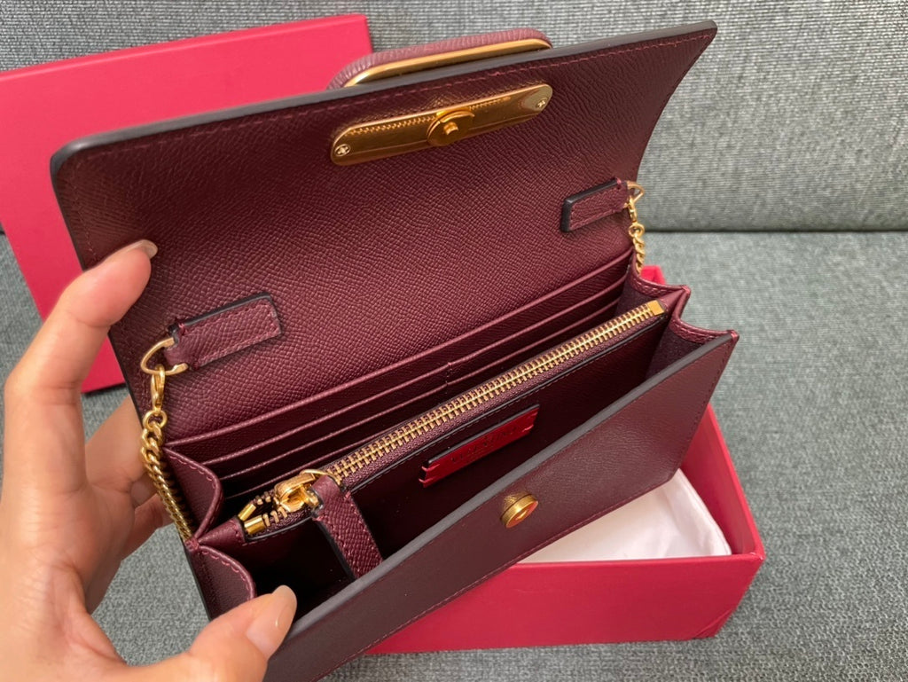 VALENTINO Garavani VLogo Signature Grained Calfskin Pouch