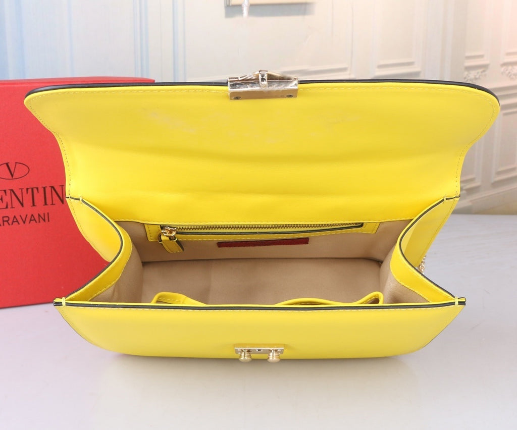 VALENTINO Classic Calfskin Chain Shoulder Bag