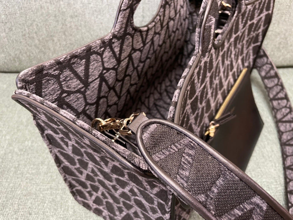 VALENTINO Calfskin Tote Bag