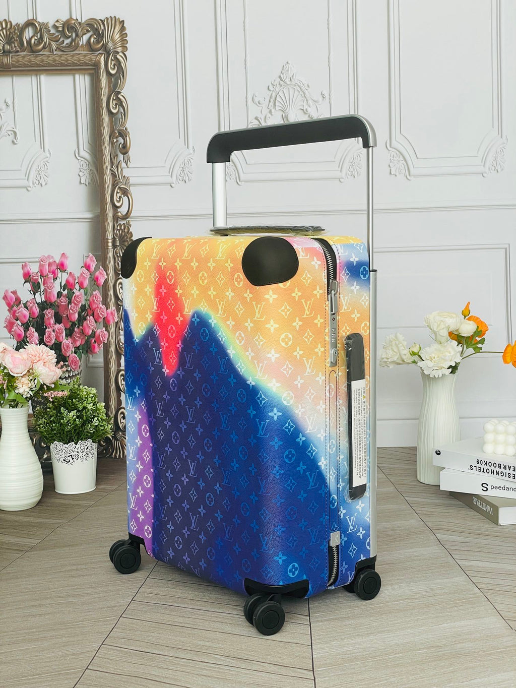 LOUIS VUITTON Horizon Monogram Trolley