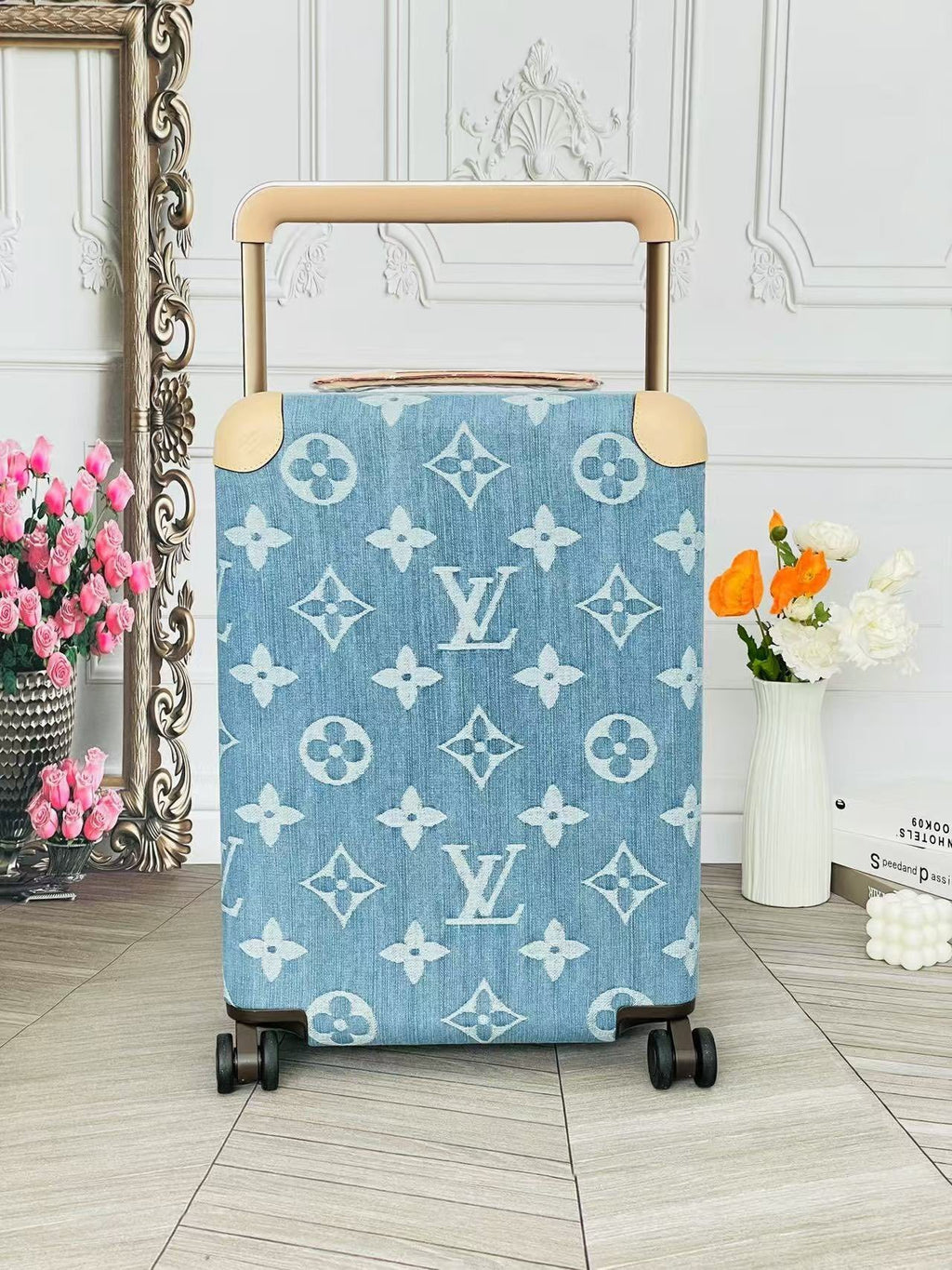 LOUIS VUITTON Horizon Monogram Trolley
