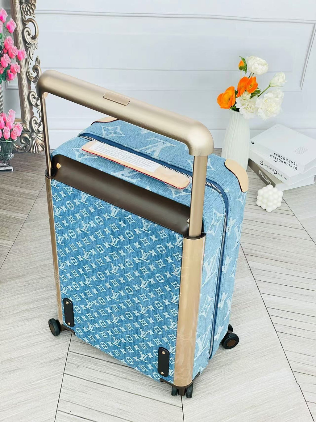 LOUIS VUITTON Horizon Monogram Trolley