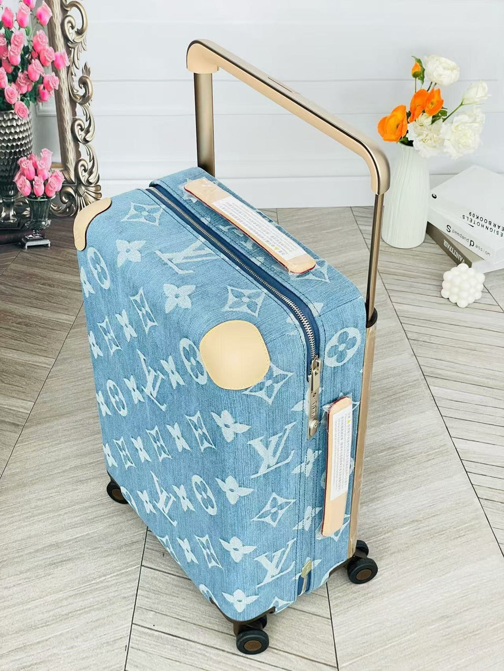 LOUIS VUITTON Horizon Monogram Trolley