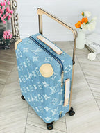 LOUIS VUITTON Horizon Monogram Trolley