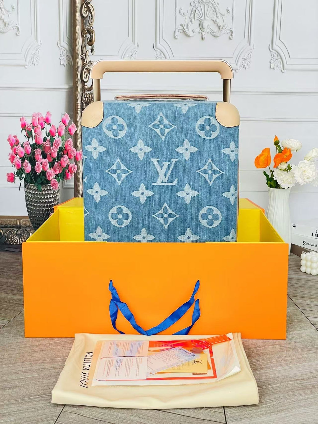 LOUIS VUITTON Horizon Monogram Trolley