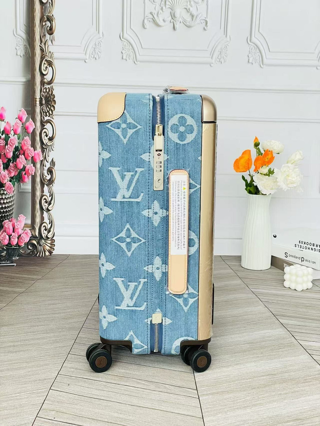 LOUIS VUITTON Horizon Monogram Trolley
