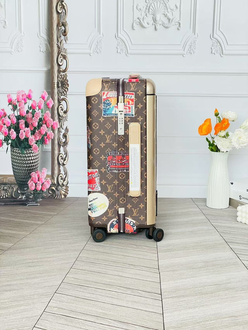 LOUIS VUITTON Horizon Monogram Trolley