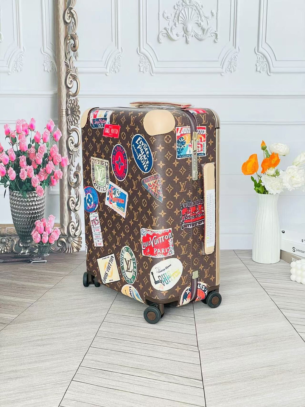 LOUIS VUITTON Horizon Monogram Trolley
