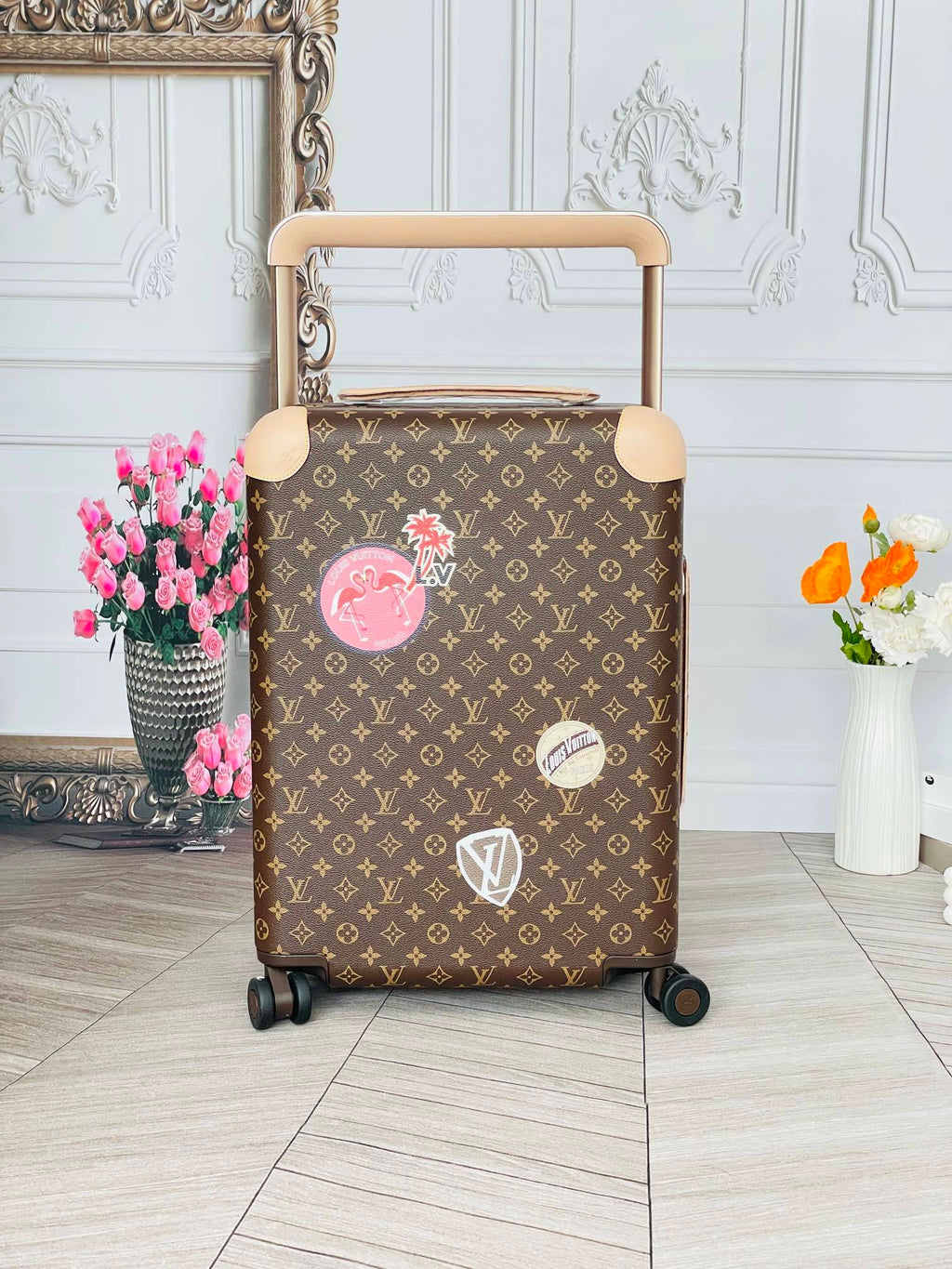 LOUIS VUITTON Horizon Monogram Trolley