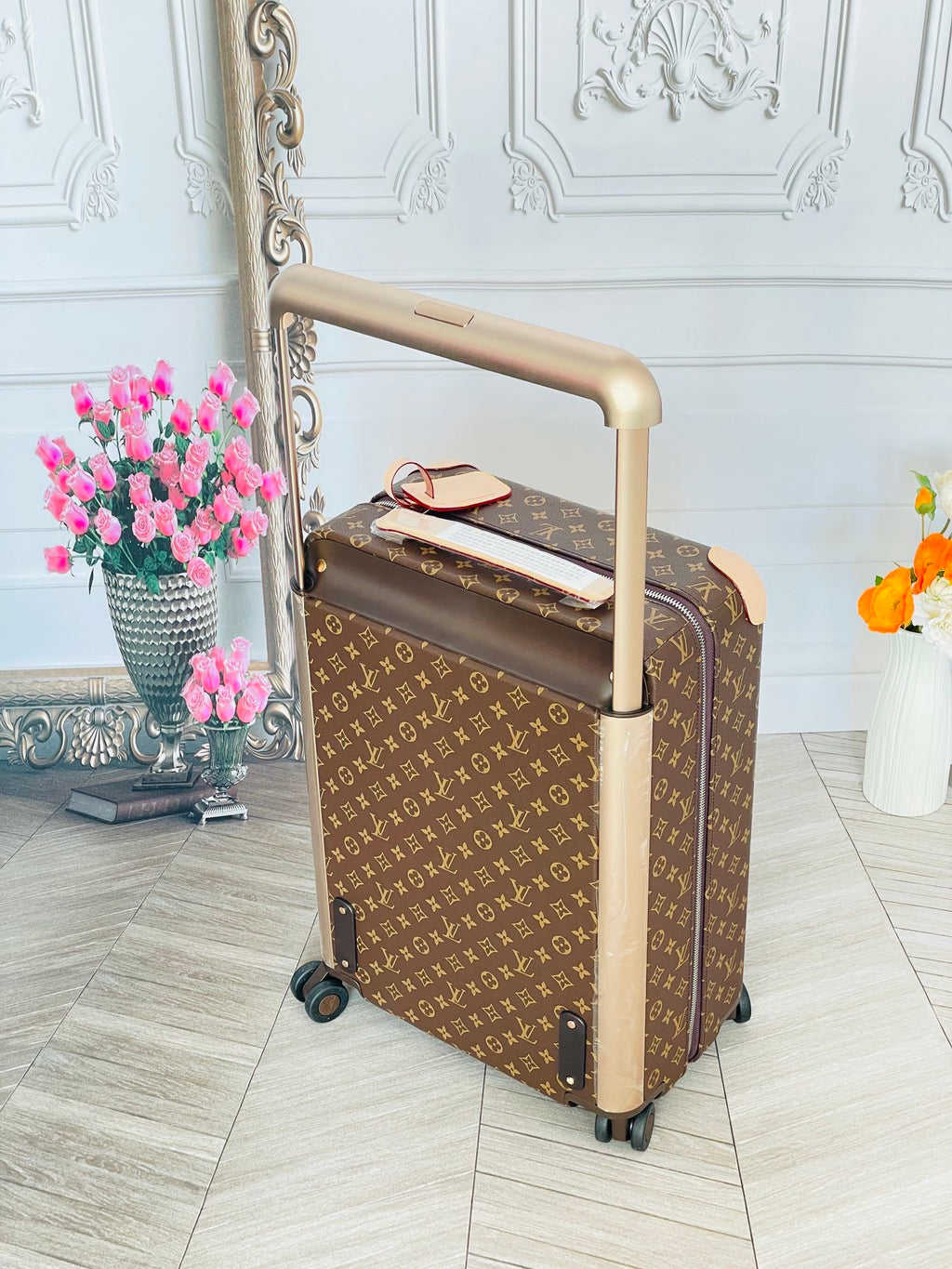 LOUIS VUITTON Horizon Monogram Trolley