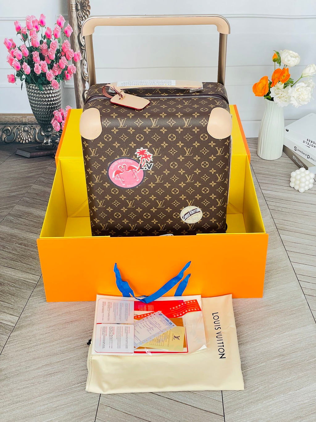 LOUIS VUITTON Horizon Monogram Trolley
