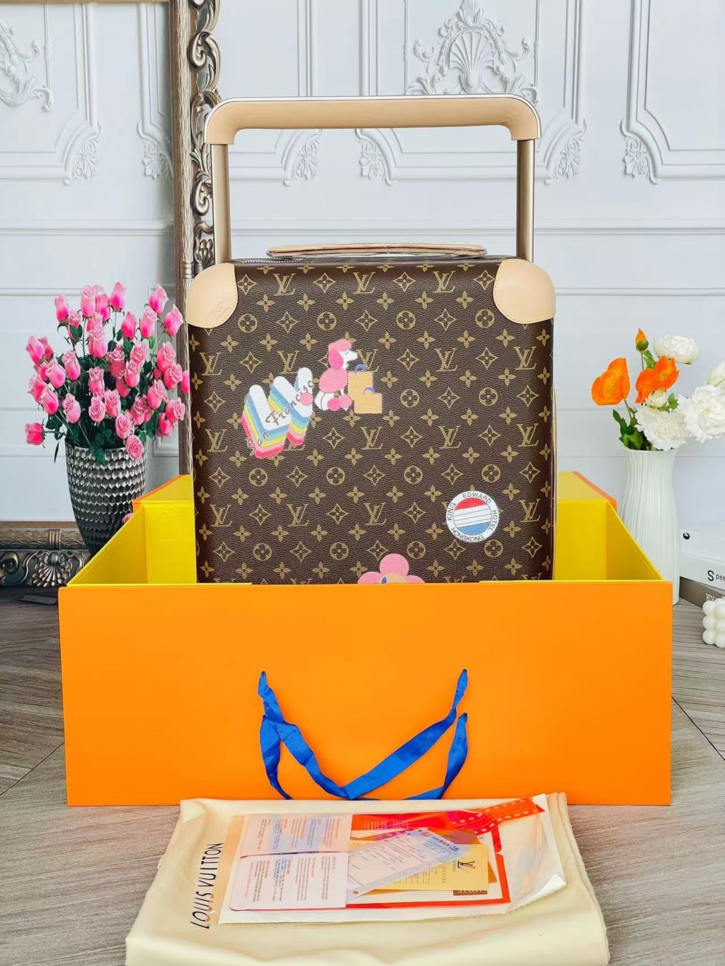 LOUIS VUITTON Horizon Monogram Trolley