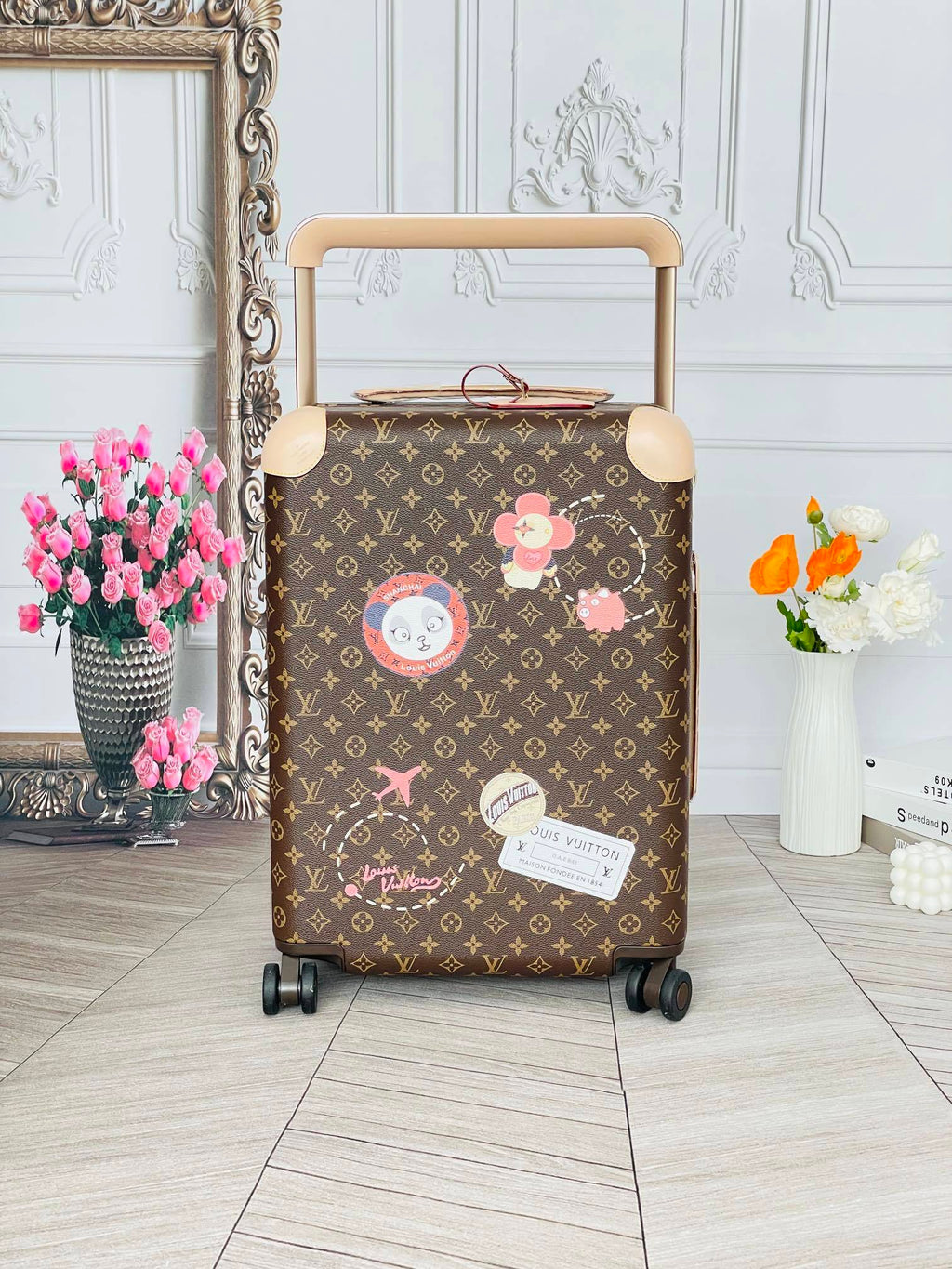 LOUIS VUITTON Horizon Monogram Trolley