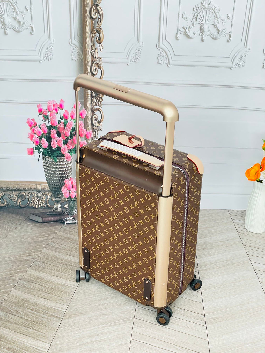 LOUIS VUITTON Horizon Monogram Trolley