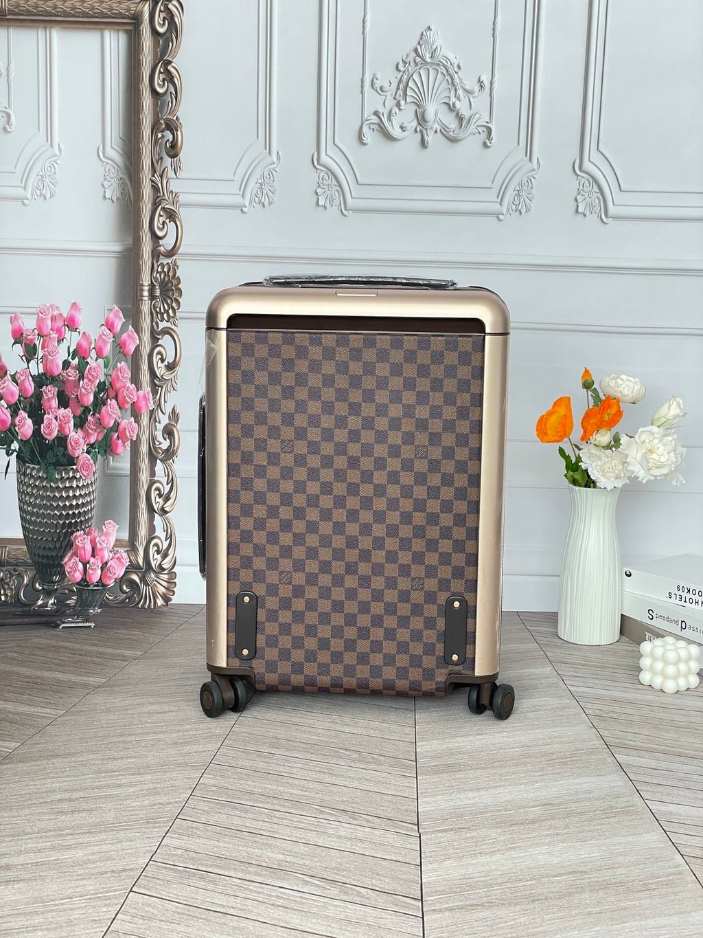 LOUIS VUITTON Horizon Monogram Trolley
