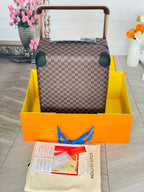 LOUIS VUITTON Horizon Monogram Trolley