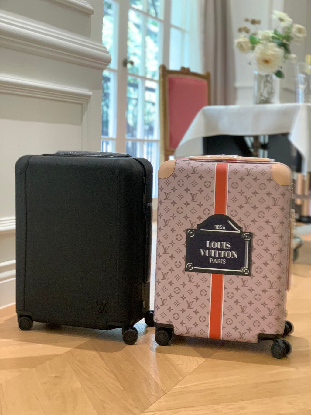 LOUIS VUITTON Horizon 55 Four-Wheel Trolley