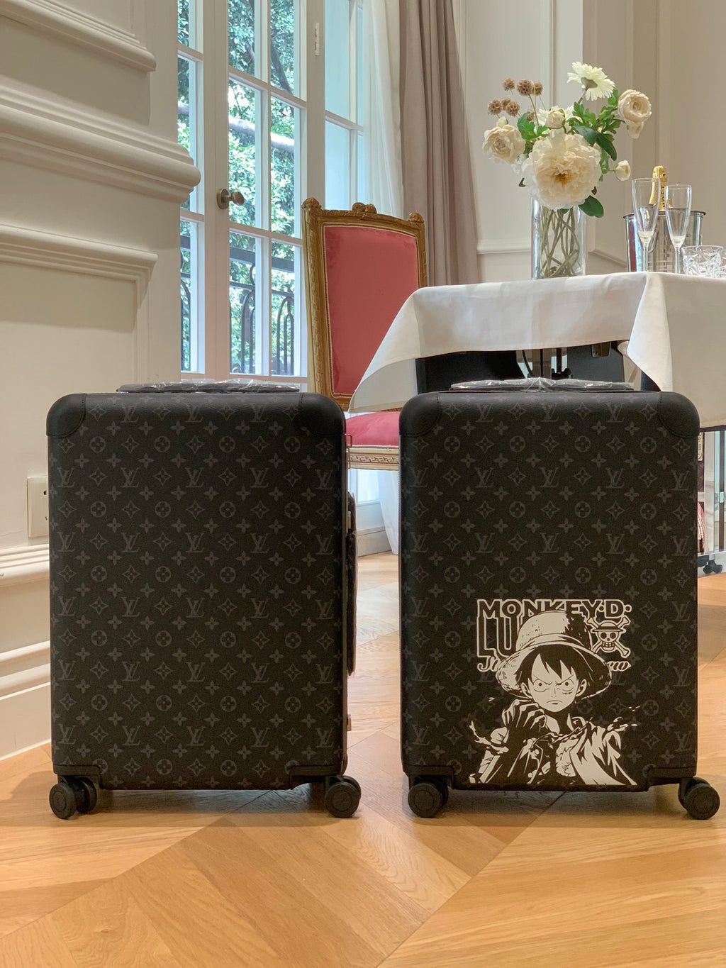 LOUIS VUITTON Horizon 55 Four-Wheel Trolley