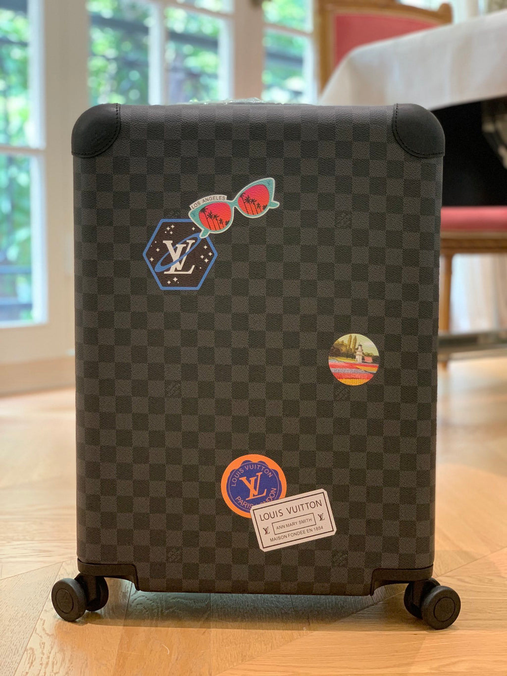 LOUIS VUITTON Horizon 55 Four-Wheel Trolley
