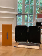 LOUIS VUITTON Horizon 55 Four-Wheel Trolley