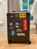 LOUIS VUITTON Horizon 55 Four-Wheel Trolley