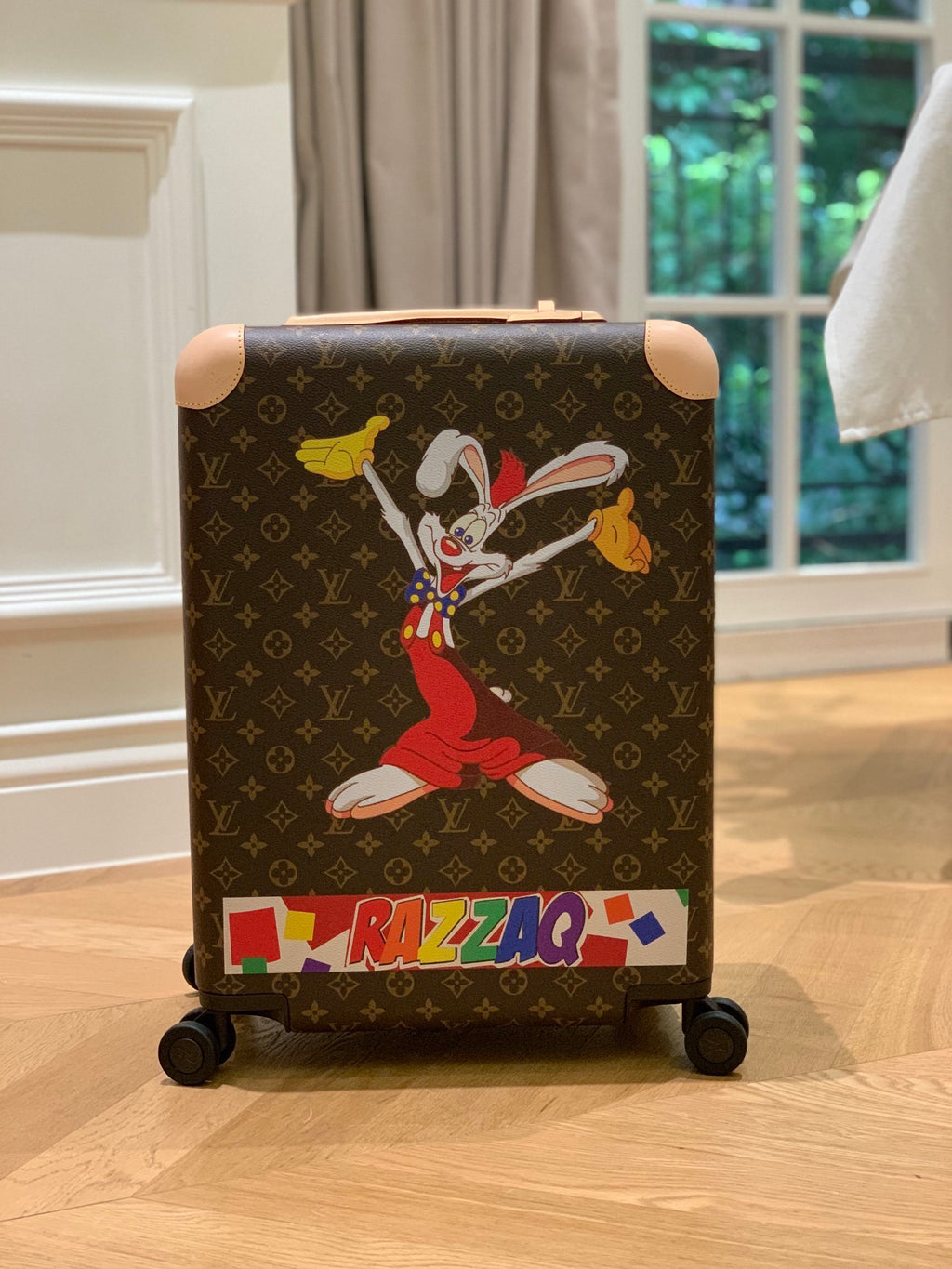 LOUIS VUITTON Horizon 55 Four-Wheel Trolley