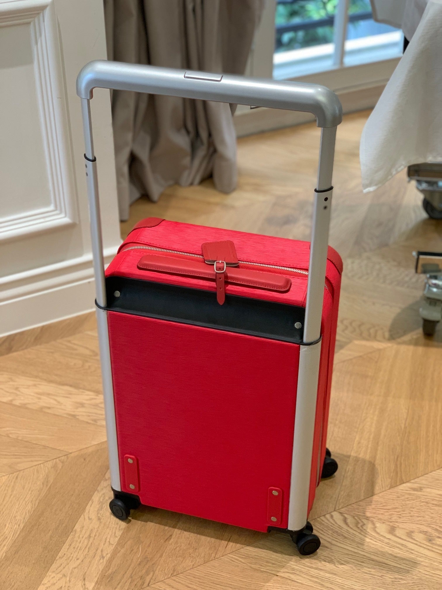 LOUIS VUITTON Horizon 55 Four-Wheel Trolley