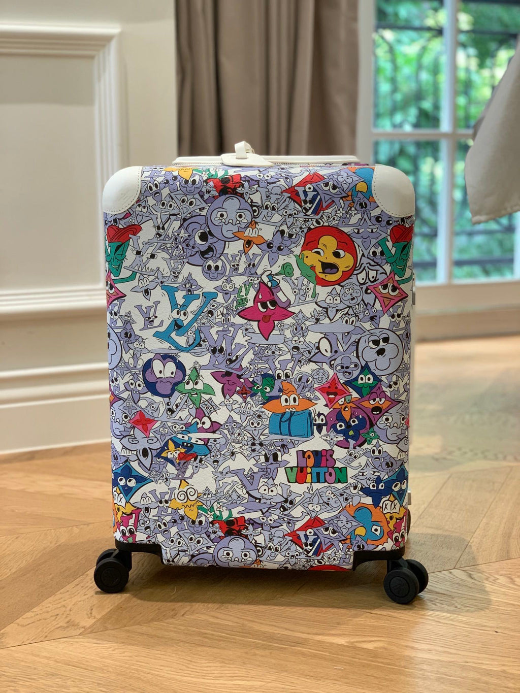LOUIS VUITTON Horizon 55 Four-Wheel Trolley