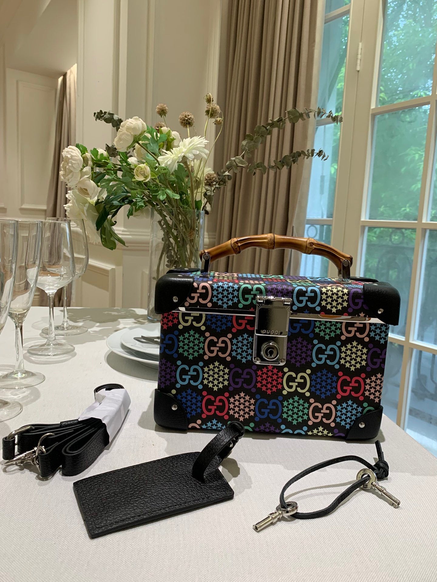 GUCCI x Globe-Trotter Bamboo Handle Vanity Case