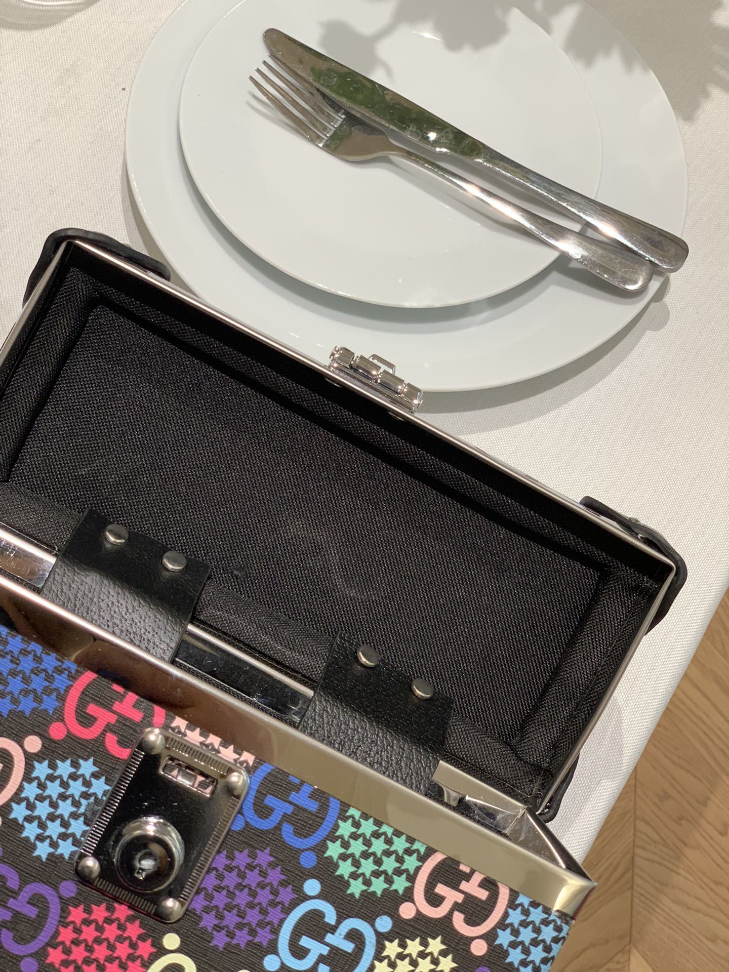 GUCCI x Globe-Trotter Bamboo Handle Vanity Case