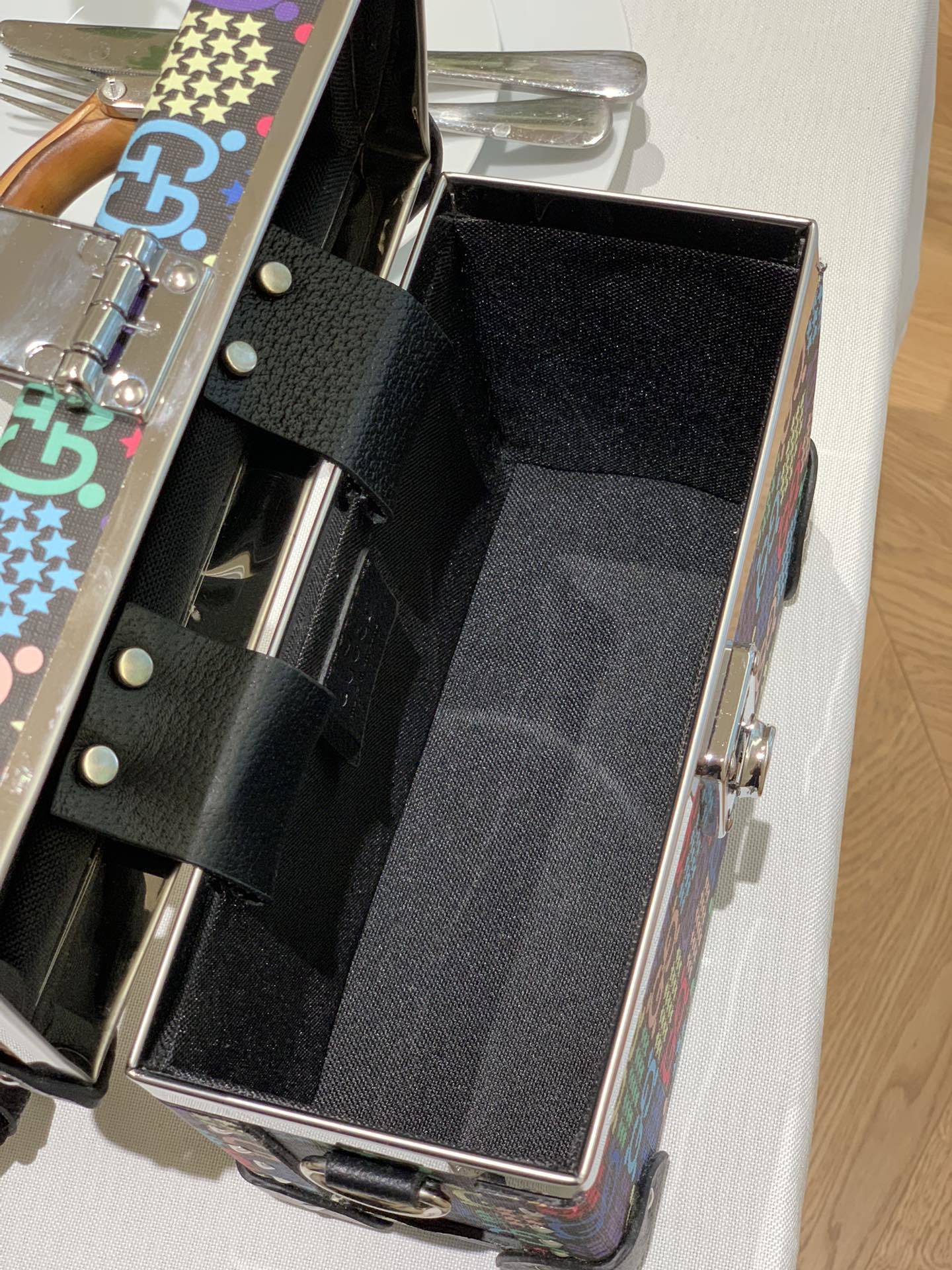 GUCCI x Globe-Trotter Bamboo Handle Vanity Case