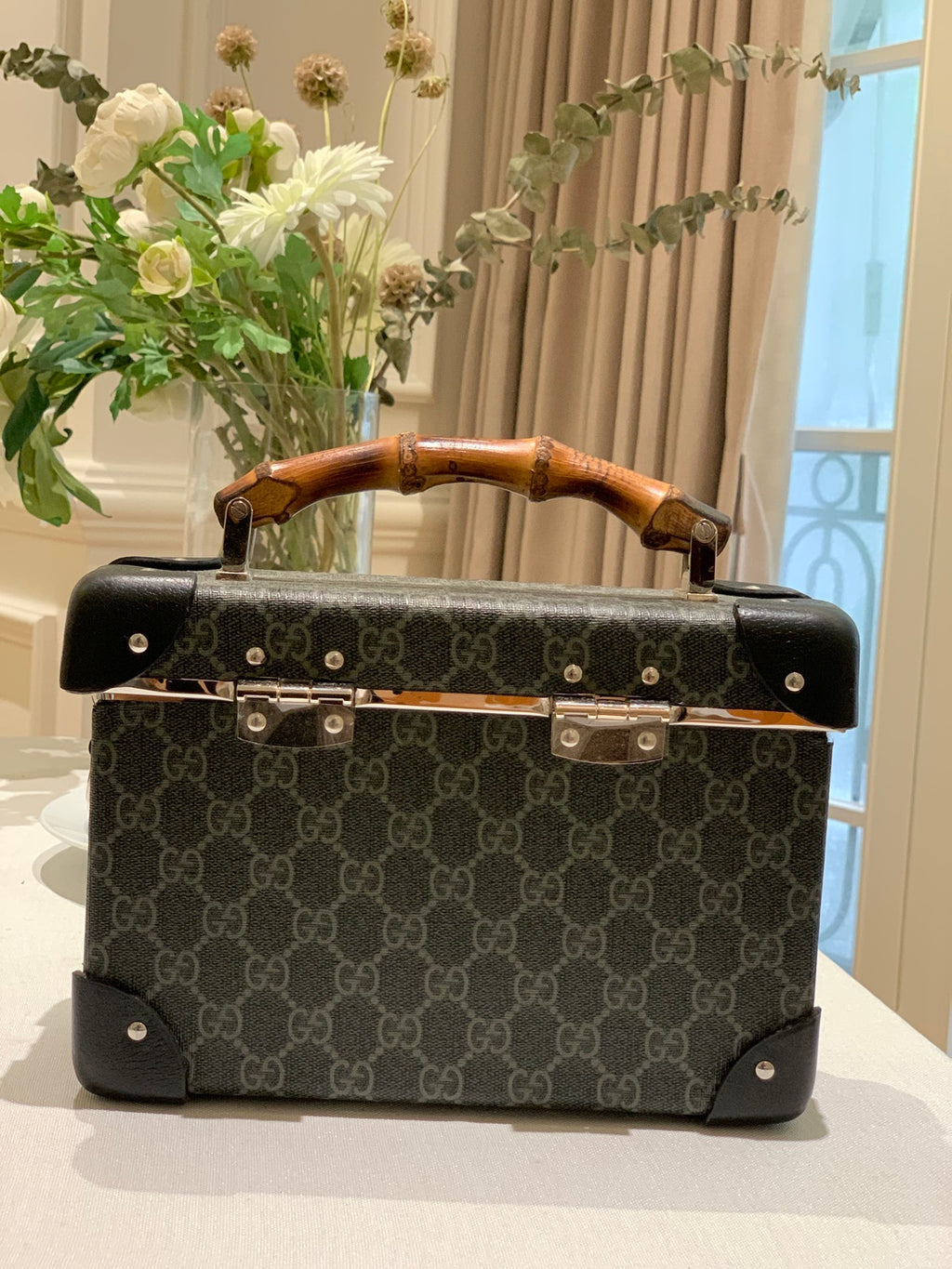 GUCCI x Globe-Trotter Bamboo Handle Vanity Case