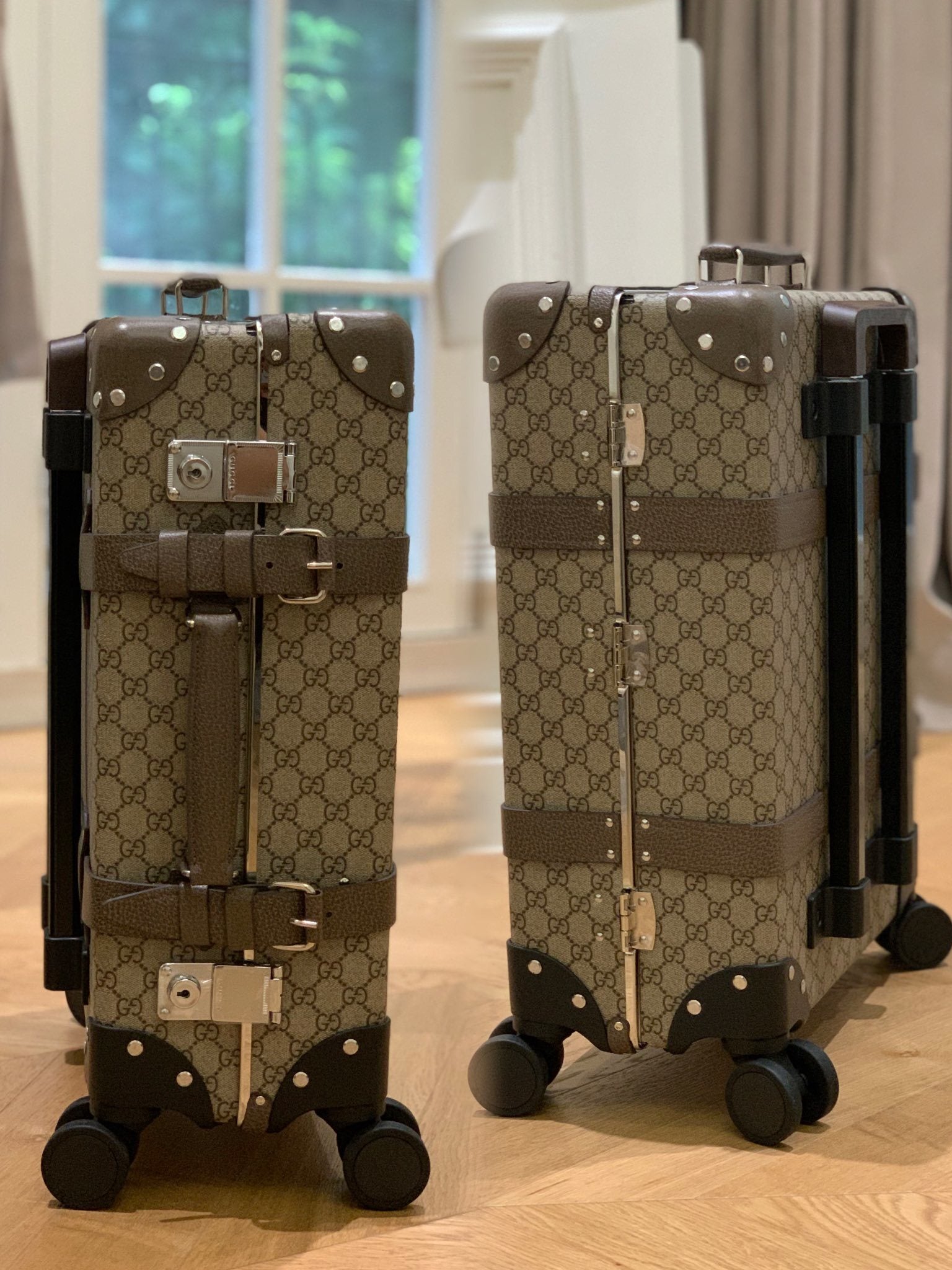GUCCI x Globe-Trotter GG Supreme Trolley