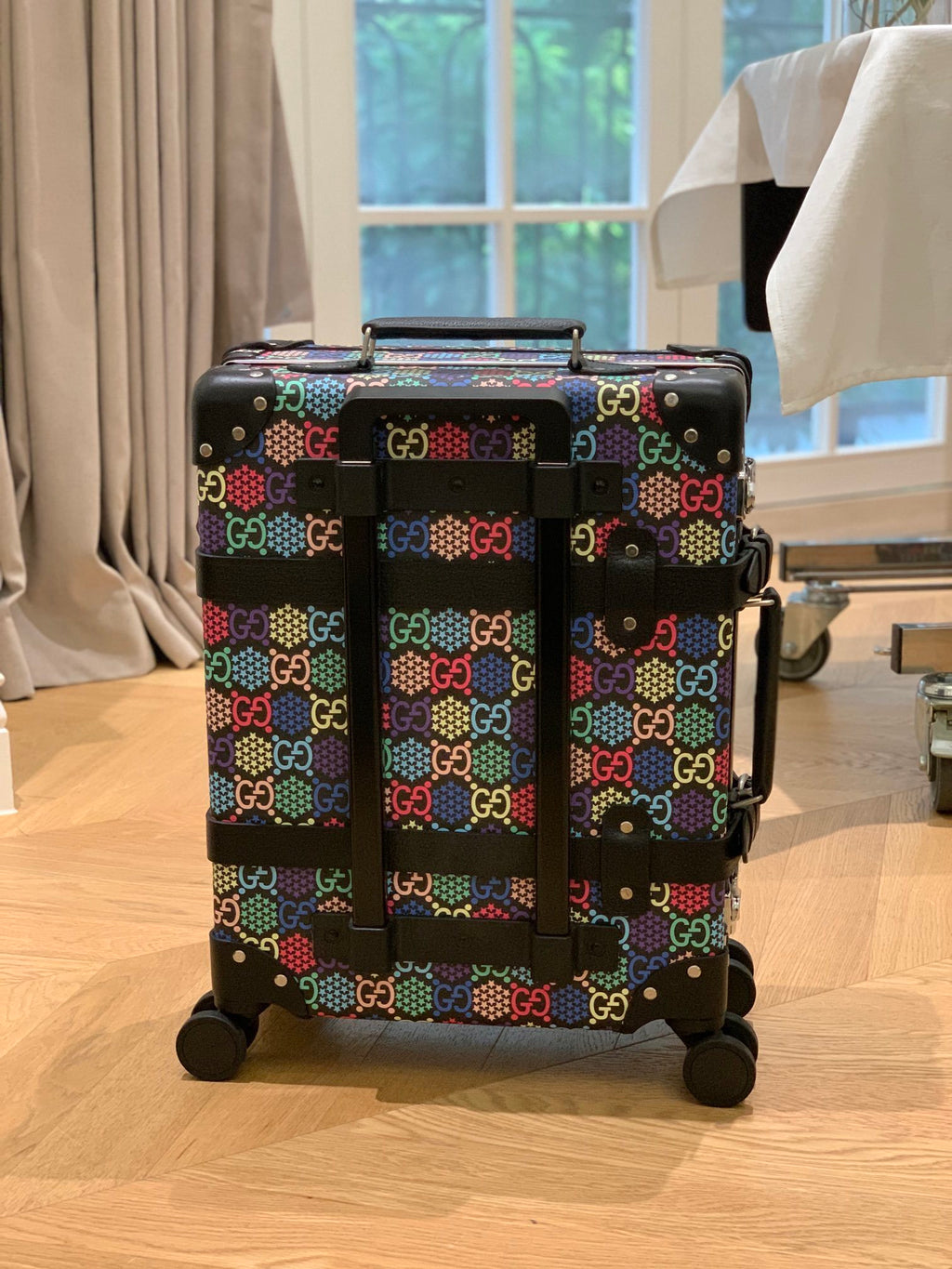 GUCCI x Globe-Trotter GG Supreme Trolley