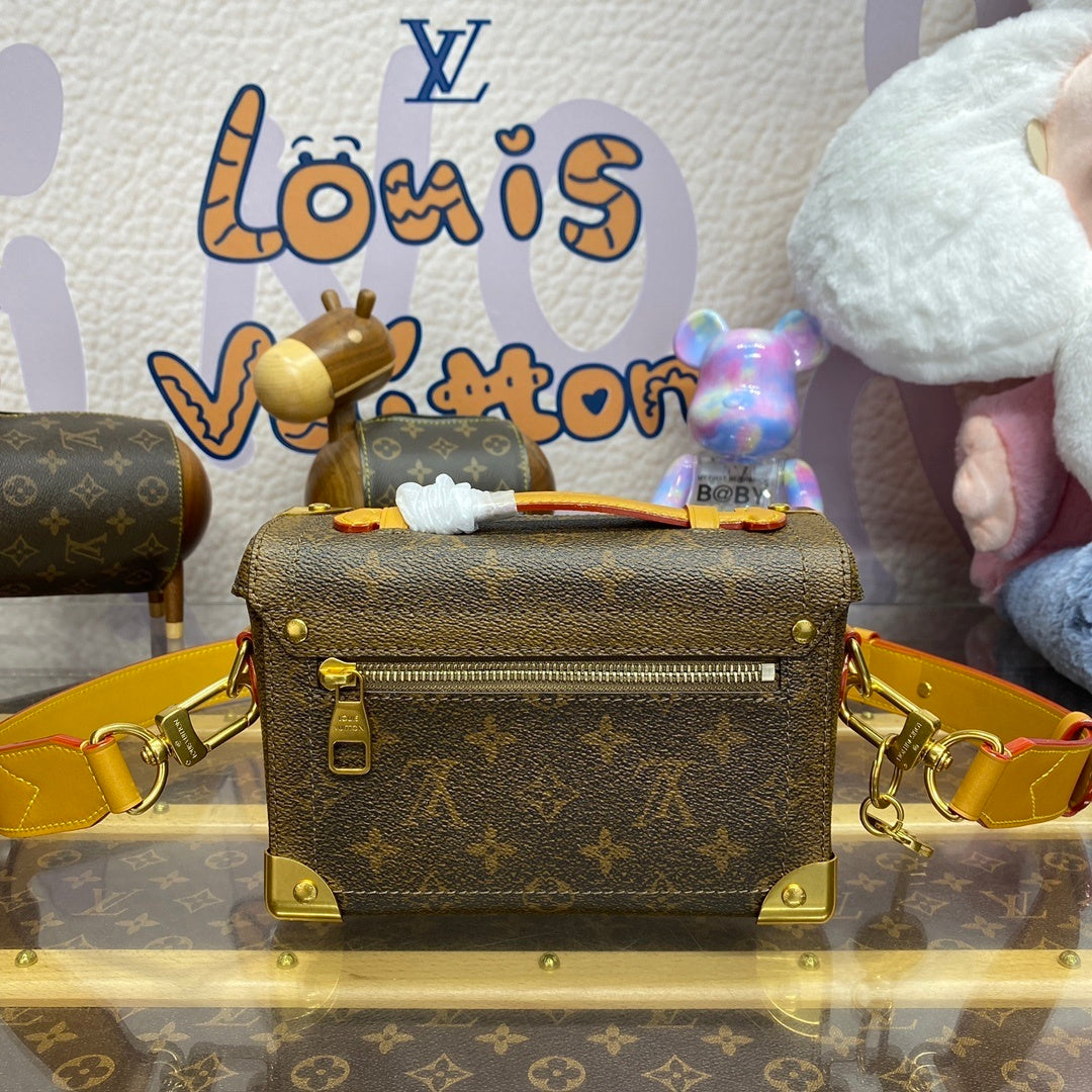 Louis Vuitton Soul Trunk Bag
