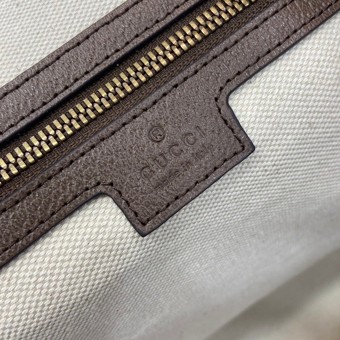 Gucci Savoy Medium Travel Bag