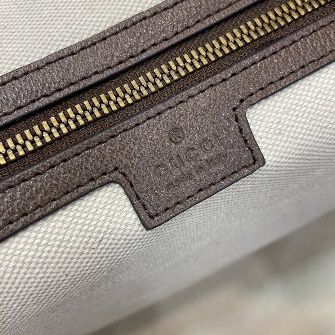 Gucci Savoy Medium Travel Bag