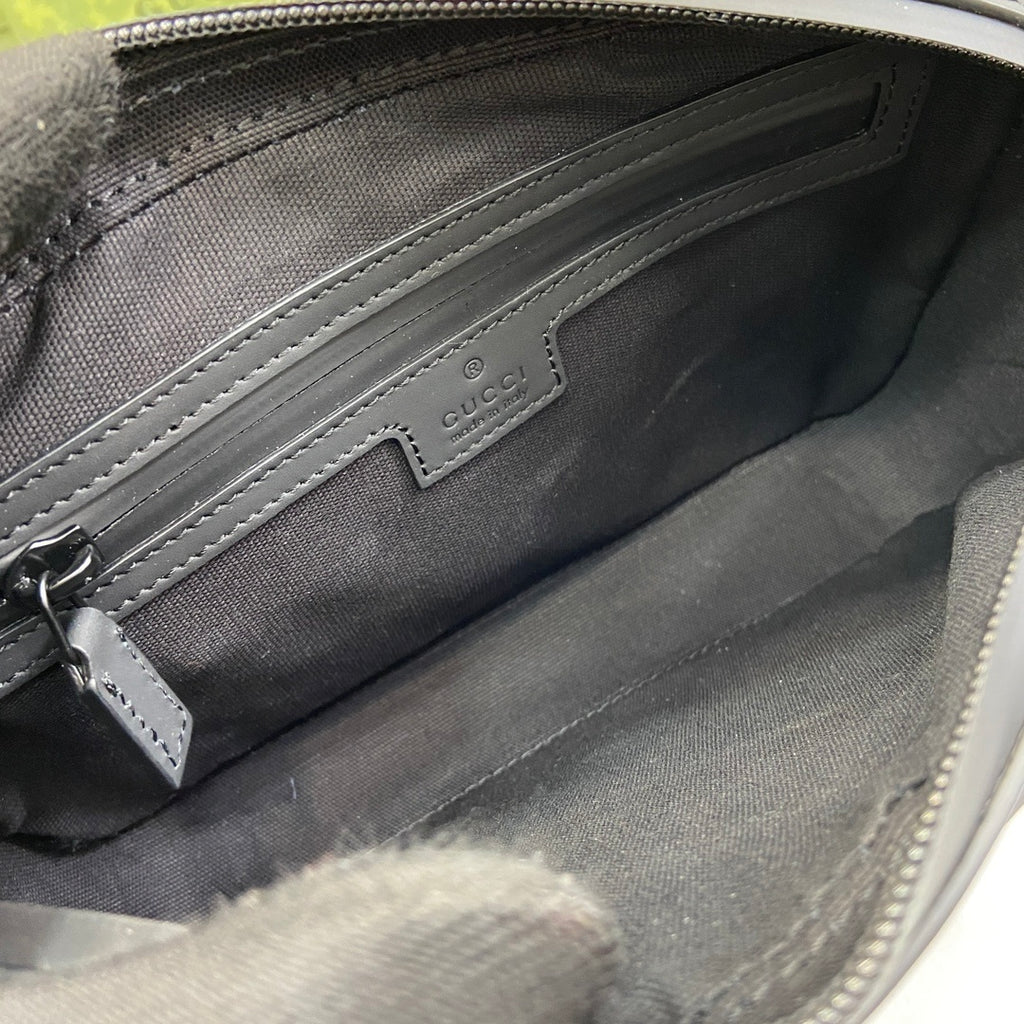 Gucci GG Rubber-Effect Belt Bag