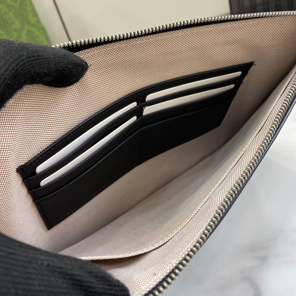 Gucci Ophidia GG Pouch
