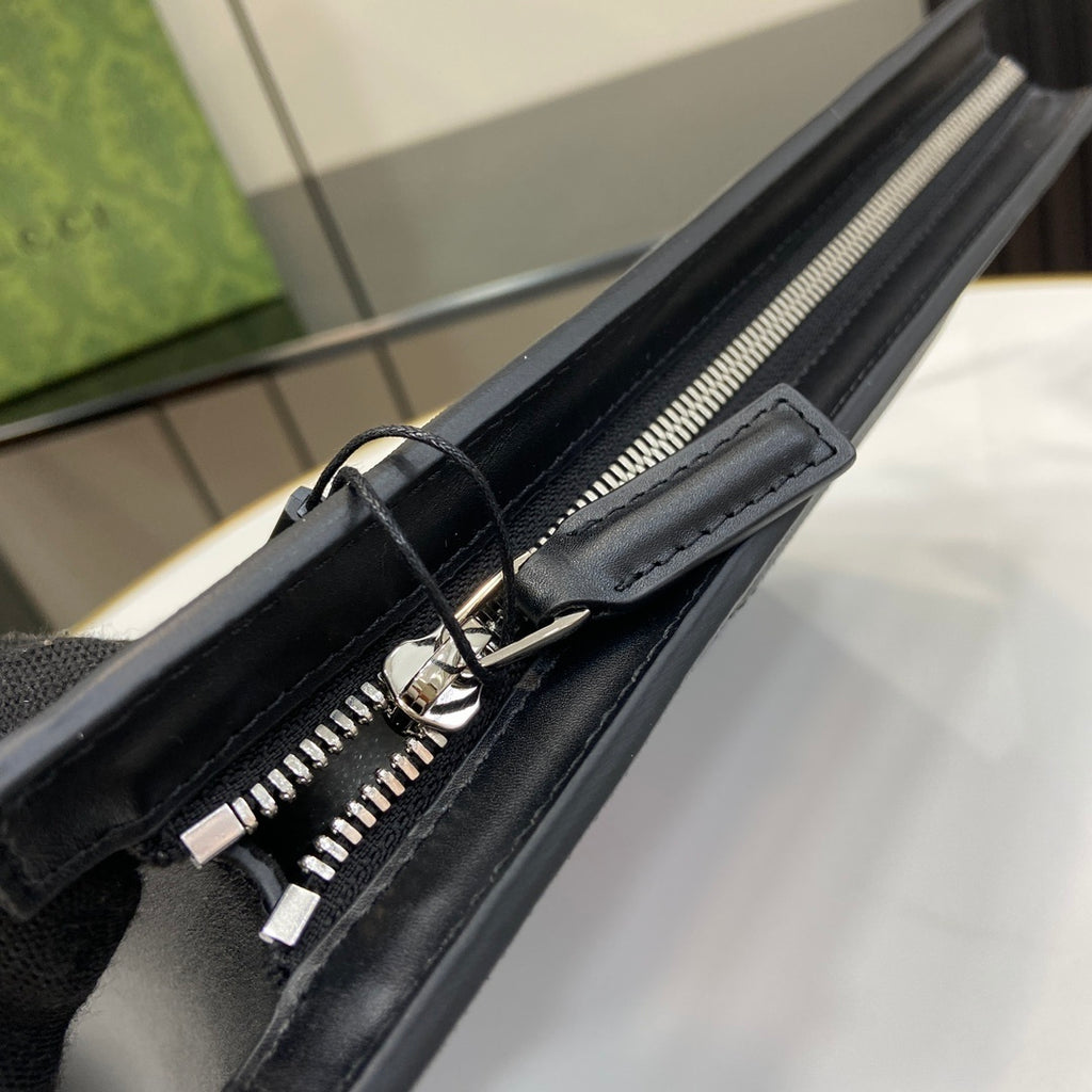 Gucci Ophidia GG Clutch