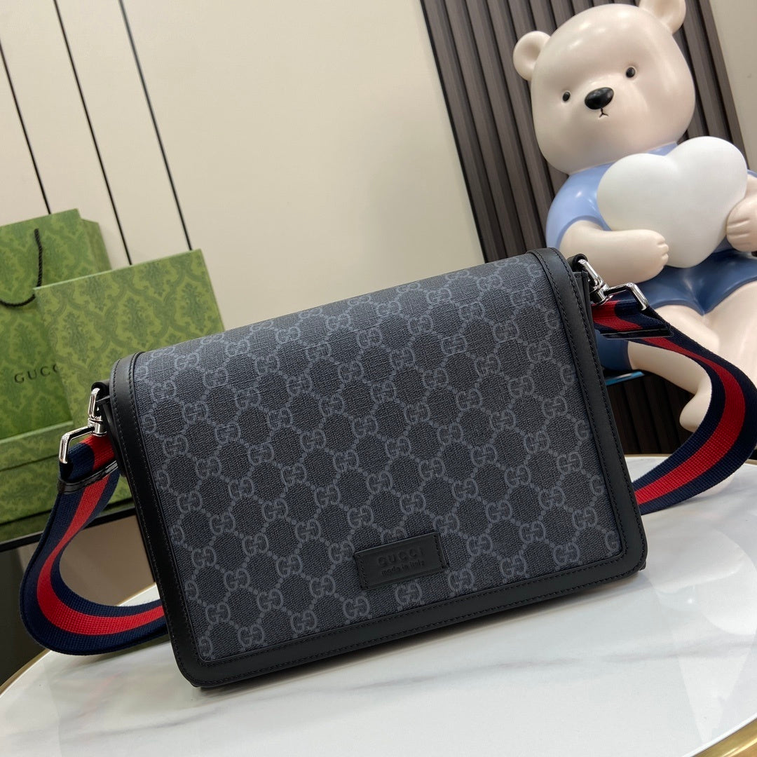 Gucci GG Supreme Crossbody Bag