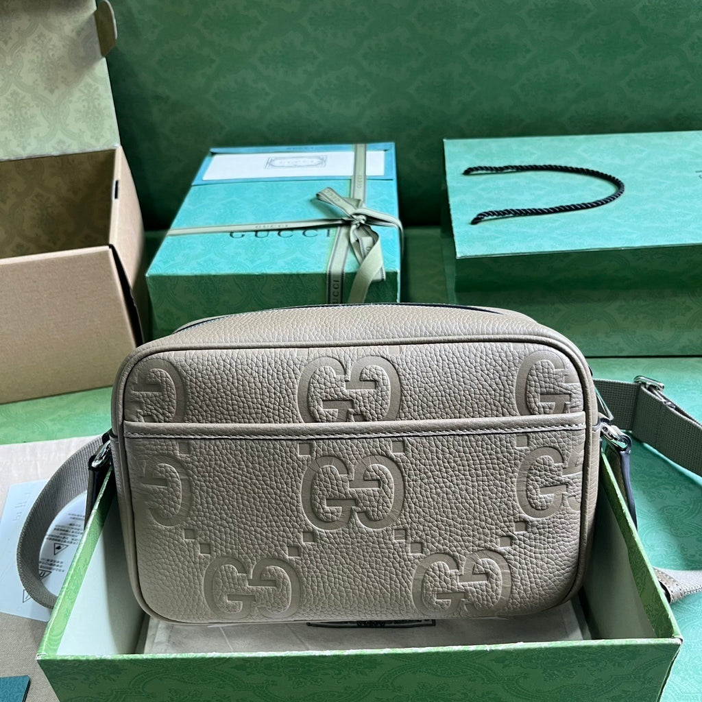 Gucci Jumbo GG Medium Messenger Bag