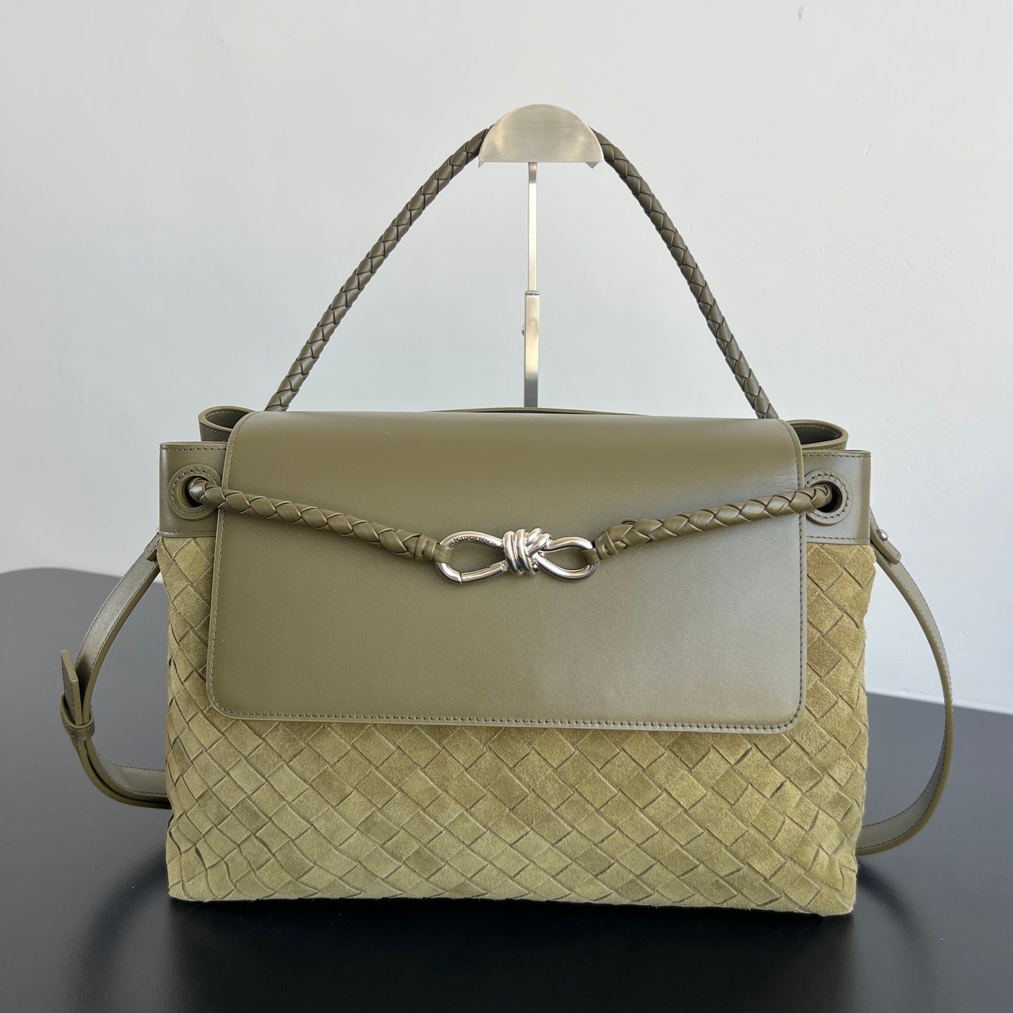 Bottega Veneta Andiamo Men’s Bag