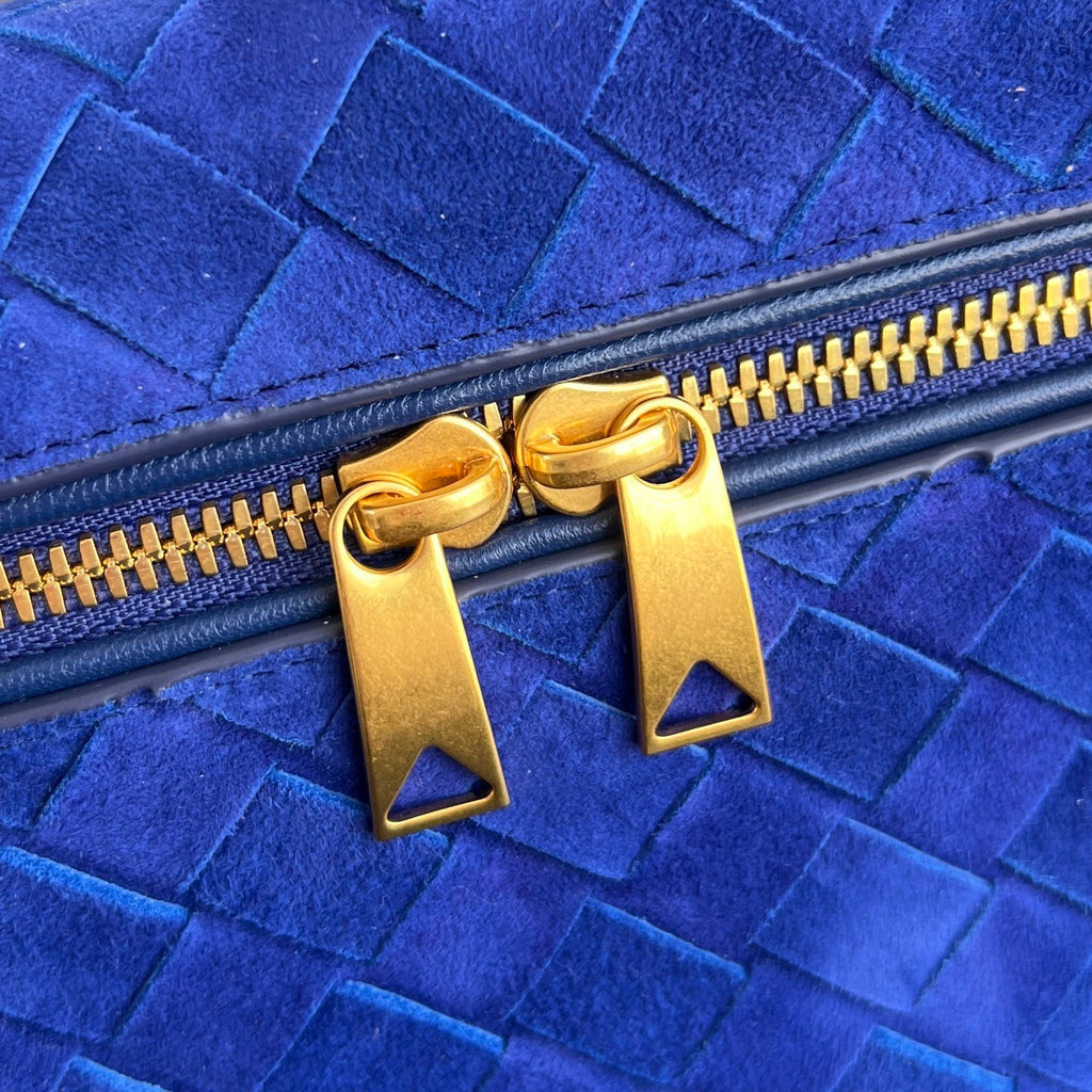 Bottega Veneta Vanity Case (Suede)