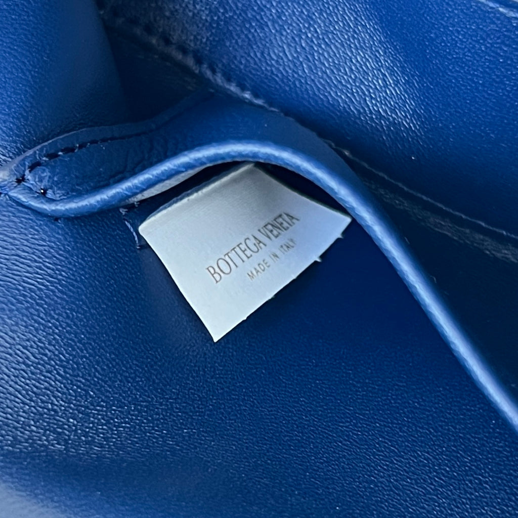Bottega Veneta Vanity Case (Suede)