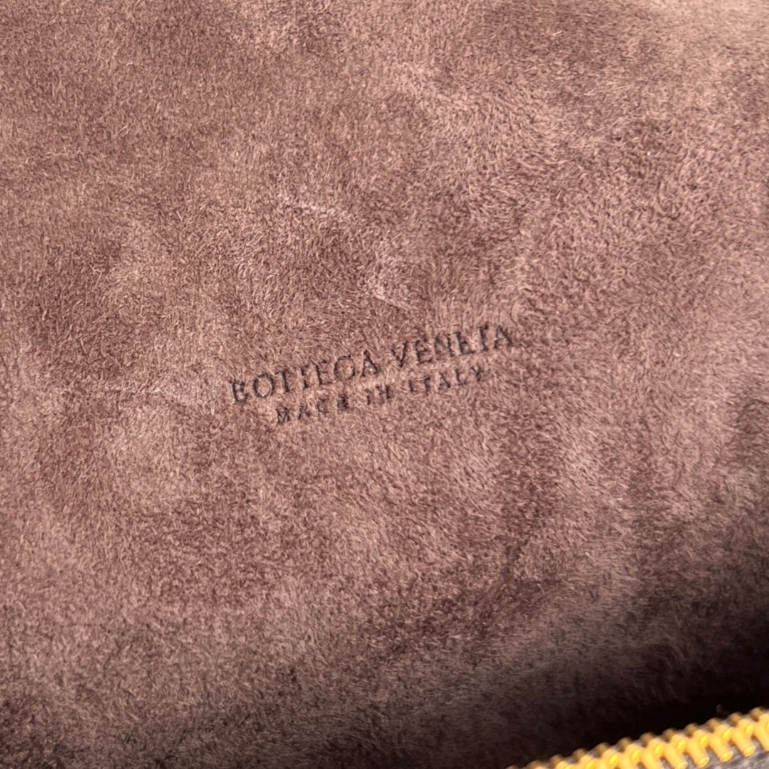 Bottega Veneta Notturno Crossbody Bag