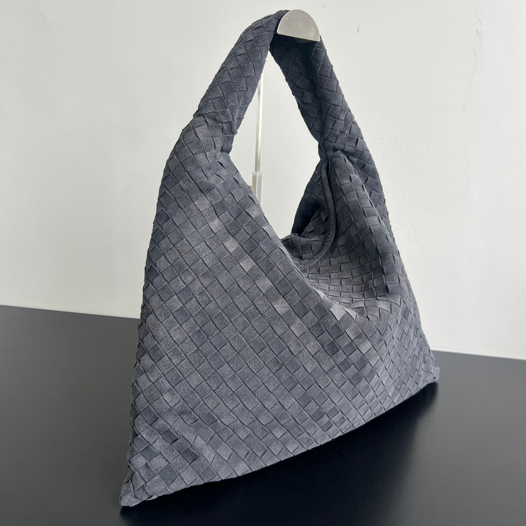 Bottega Veneta Hop Bag (Large)