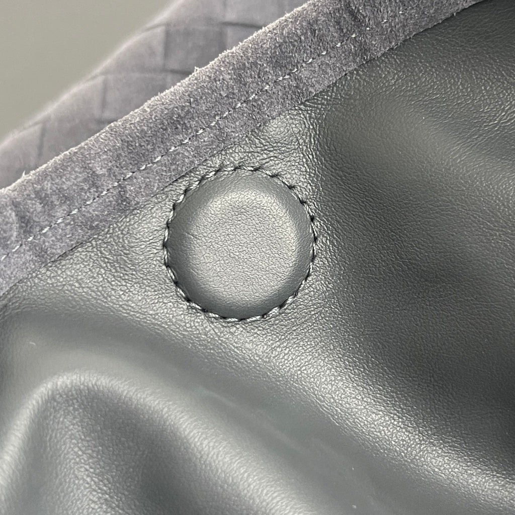 Bottega Veneta Hop Bag (Large)