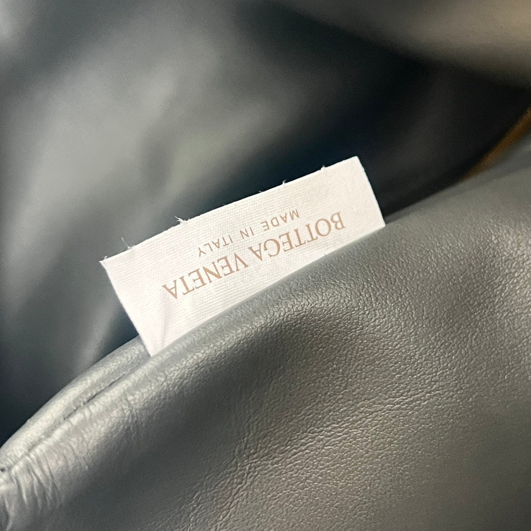 Bottega Veneta Hop Bag (Large)
